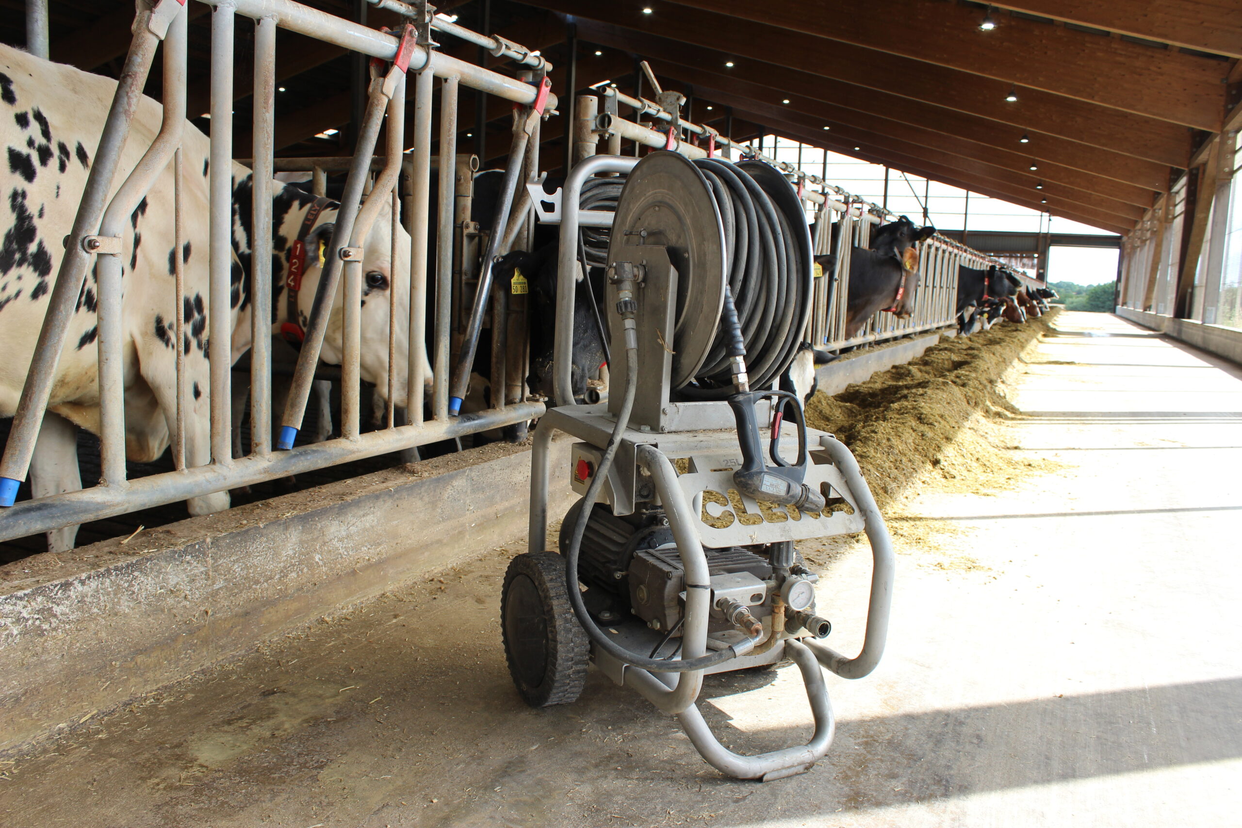 CLENA Hochdruckreiniger für Profis 250 bar High pressure washer for professionals